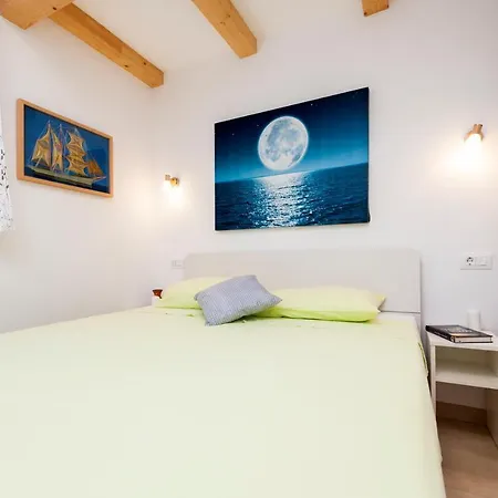 Casa Ava Mare Апартаменты Ровинь