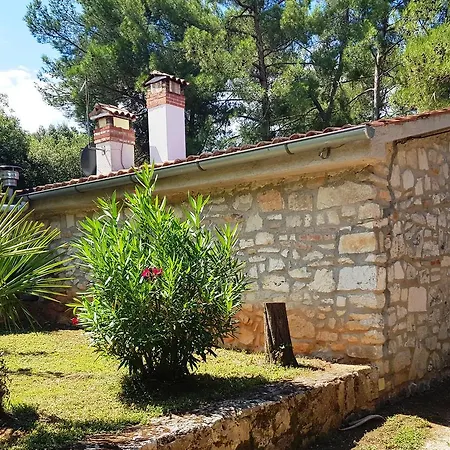 Casa Ava Mare * Ровинь
